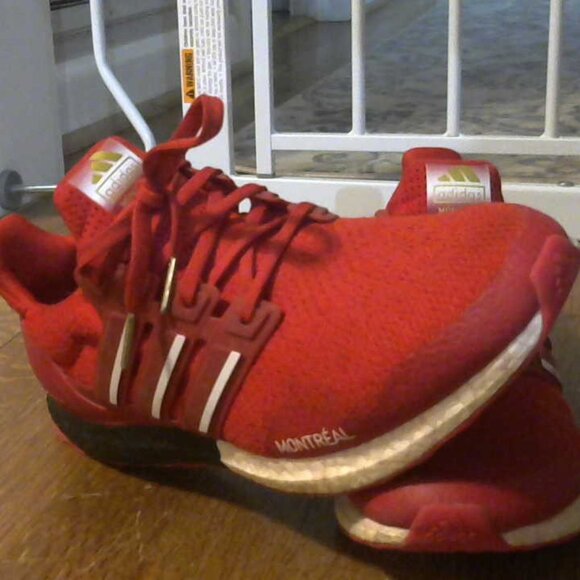 Adidas Ultra boost Montreal - GUC - Picture 3 of 8